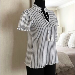 NWT! Sail to Sable short sleeve navy and white stripe top with tassels